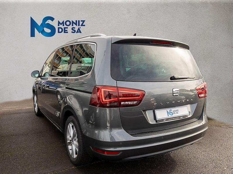 Usado Seat Alhambra XCELLENCE 100 HP (73 kW) 2020 Cinza Monovolume