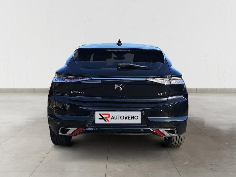 Usado DS Automobiles DS4 Bastille 225 HP (165 kW) 2024 Preto Carrinha