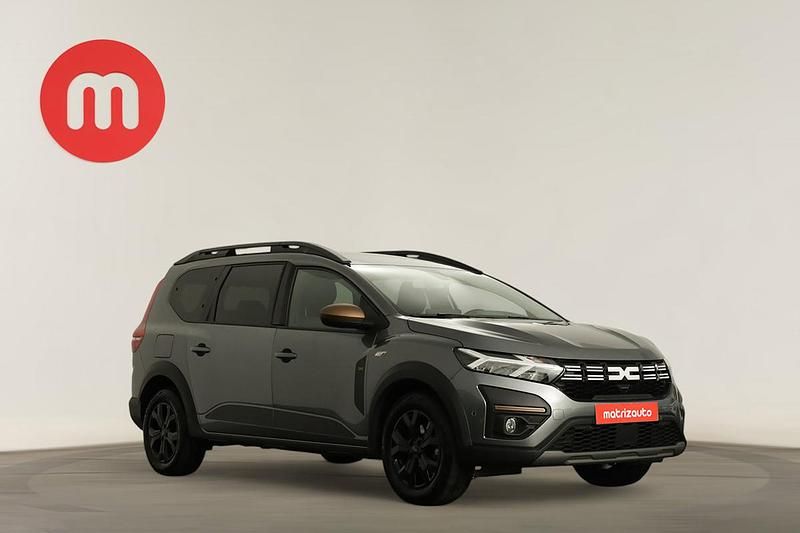 Cinzento Usado 2024 Dacia Jogger Extreme | € 21.499 (Preço justo) - Imagem 1/4