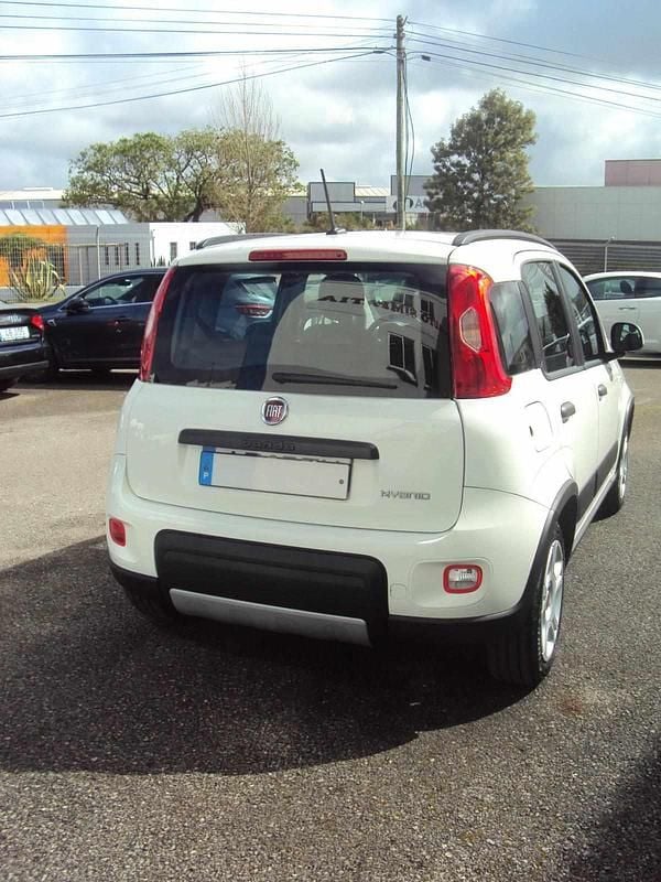 Usado Fiat Panda 70 HP (51 kW) 2023 Branco Citadino