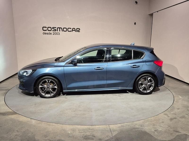 Usado Ford Focus ST-Line 120 HP (88 kW) 2021 Azul