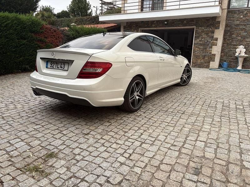 Usado Mercedes C250 AMG 205 HP (150 kW) 2011 Coupé
