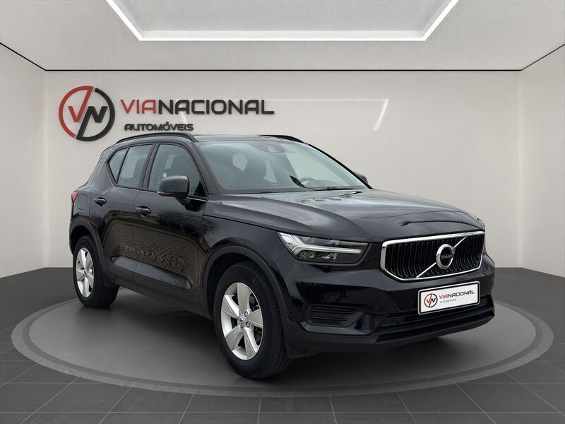 Preto Usado 2018 Volvo XC40 SUV | € 23.450 (Preço justo) - Imagem 1/4