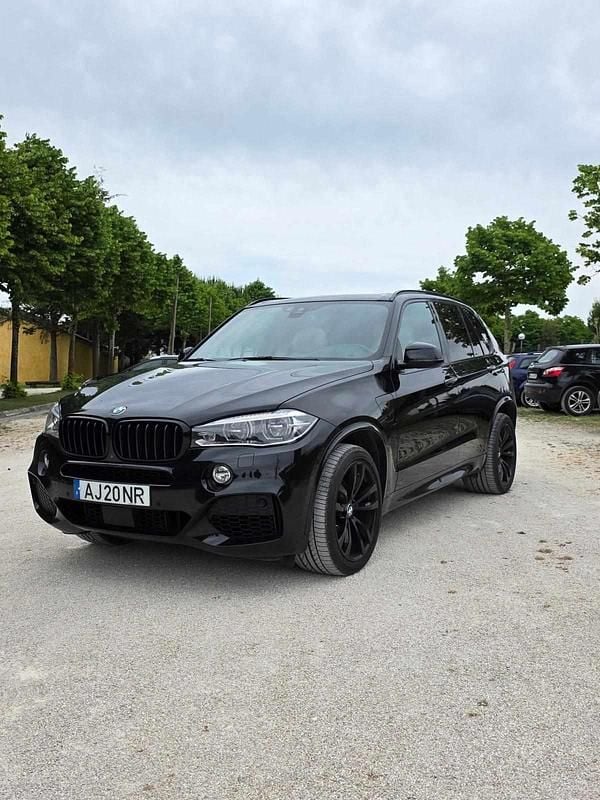 Preto Usado 2018 BMW X5 SUV | € 34.589 - Imagem 1/4