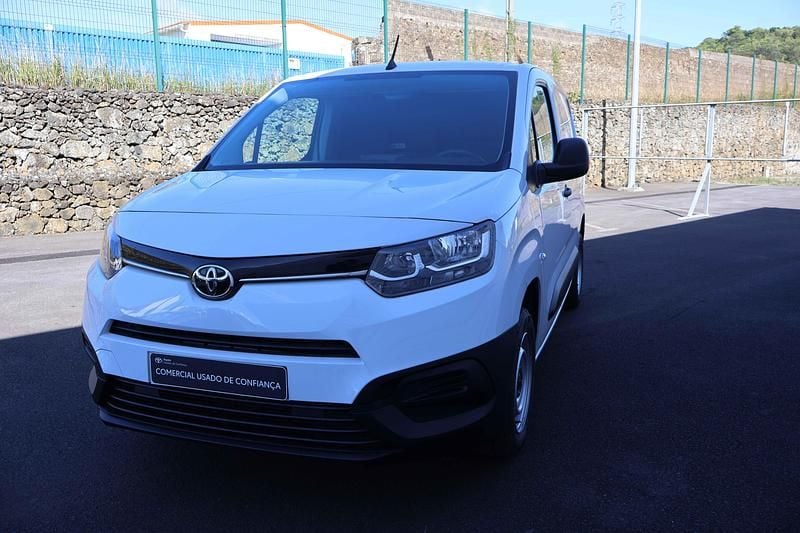 Usado Toyota Proace City City 100 HP (73 kW) 2024 Branco (sólida) Monovolume