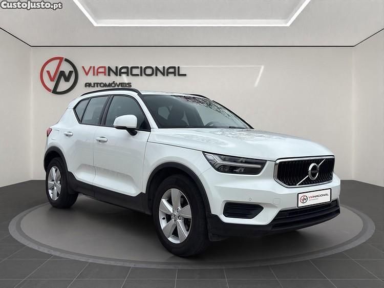 Usado Volvo XC40 150 HP (110 kW) 2019 Branco SUV