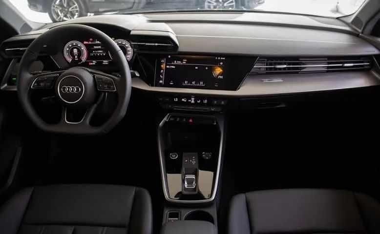 Usado Audi A3 e-tron 204 HP (150 kW) 2024 Preto Citadino