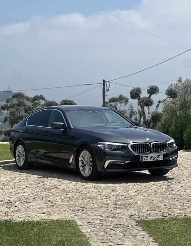 Cinzento Usado 2018 BMW 520 Sedan | € 23.900 (Bom preço) - Imagem 1/4