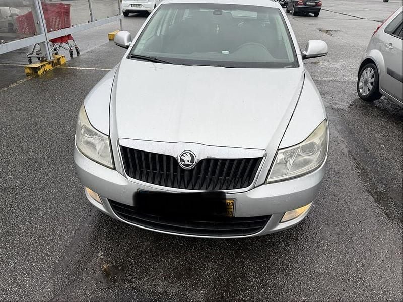 Usado 2009 Skoda Octavia Carrinha | € 4.500 (Bom preço) - Imagem 1/4
