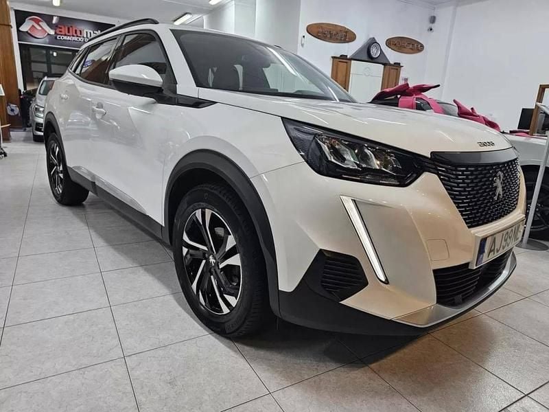 Branco Usado 2021 Peugeot 2008 Allure SUV | € 19.900 (Preço justo) - Imagem 1/4