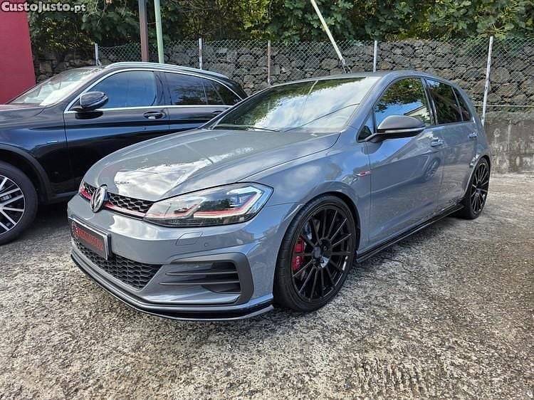 Cinza Usado 2019 VW Golf VII GTI Citadino | € 34.500 (Preço justo) - Imagem 1/1