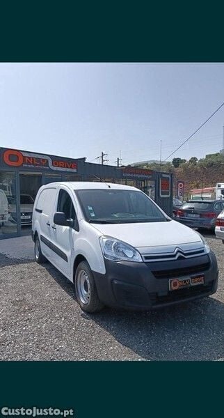 Branco Usado 2017 Citroën Berlingo Monovolume | € 9.499 (Bom preço) - Imagem 1/1