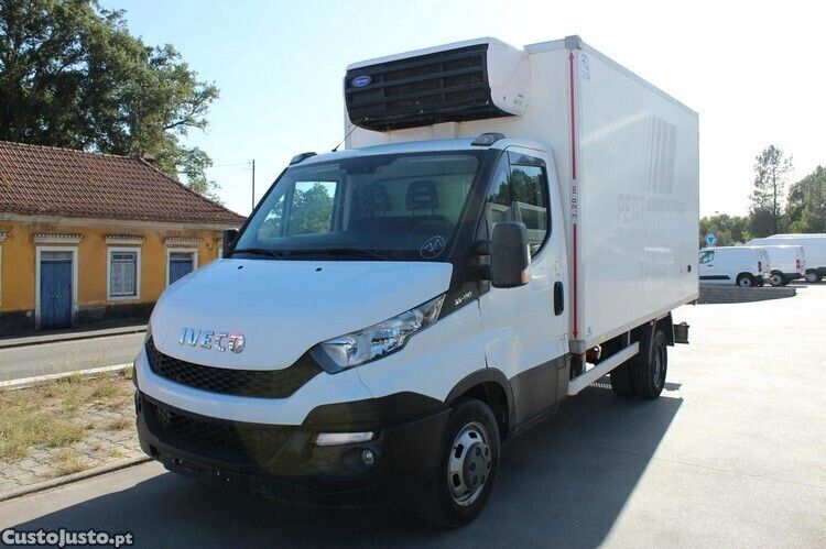 Branco Usado 2015 Iveco Daily | € 21.900 (Bom preço) - Imagem 1/1