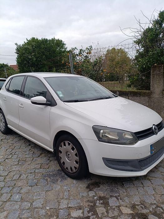 Usado 2010 VW Polo Sedan | € 6.000 - Imagem 1/4