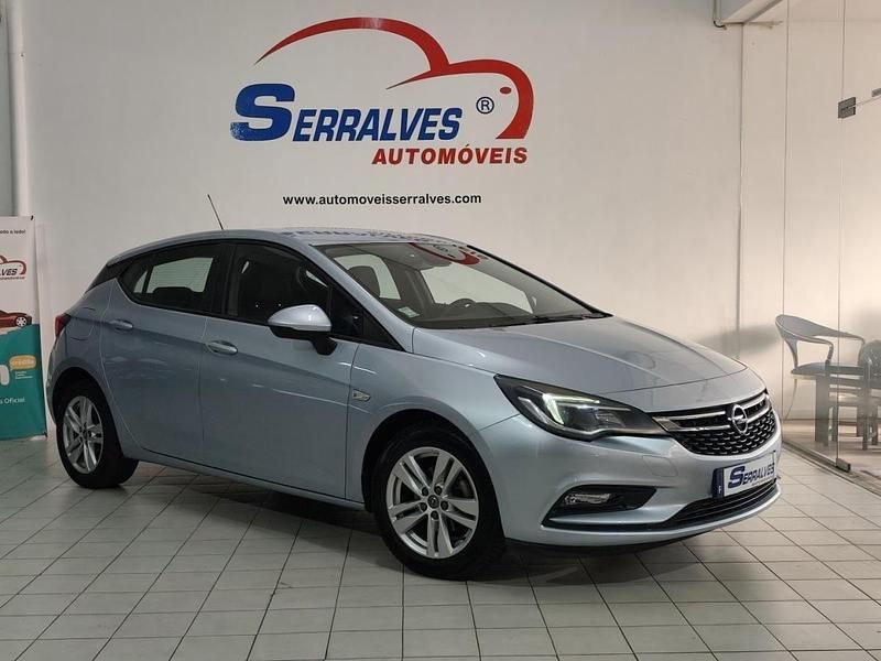 Cinzento Usado 2018 Opel Astra | € 12.500 (Preço justo) - Imagem 1/4