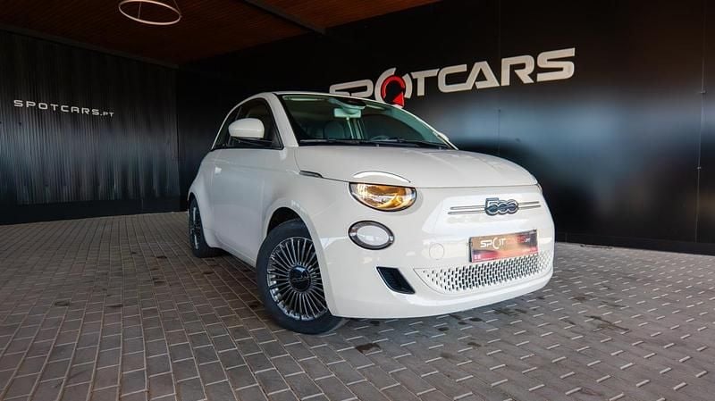 Branco Usado 2022 Fiat 500e Icon Citadino | € 15.990 (Super Preço) - Imagem 1/4
