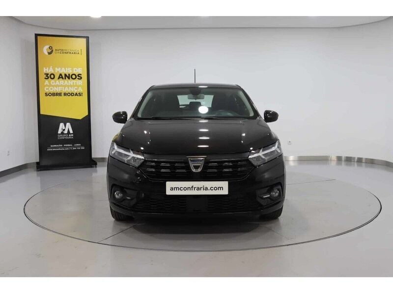 Preto Usado 2022 Dacia Sandero Comfort Citadino | € 15.980 (Preço justo) - Imagem 1/4