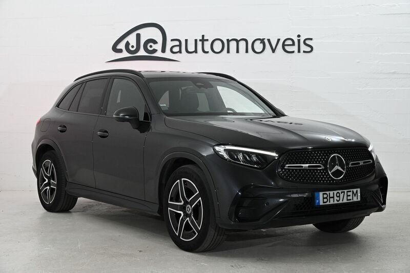 Cinza Usado 2024 Mercedes GLC300 SUV | € 72.500 (Bom preço) - Imagem 1/4