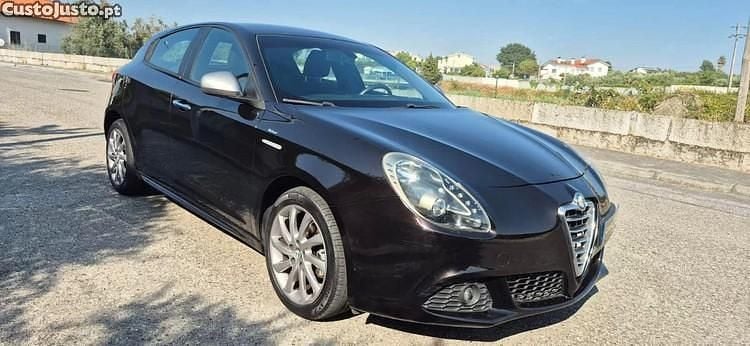 Preto Usado 2014 Alfa Romeo Giulietta Veloce | € 10.500 - Imagem 1/1