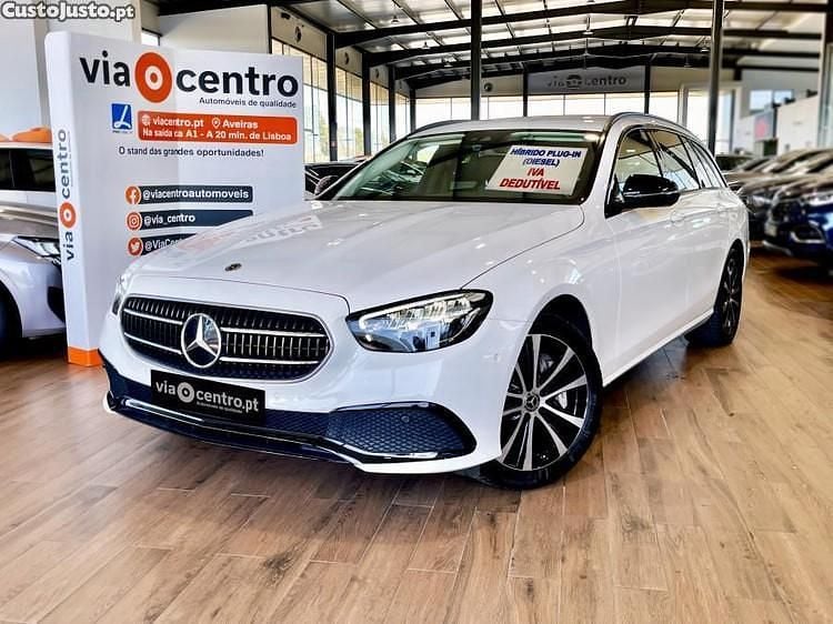 Branco Usado 2022 Mercedes E300 Avantgarde Carrinha | € 37.350 (Preço justo) - Imagem 1/1