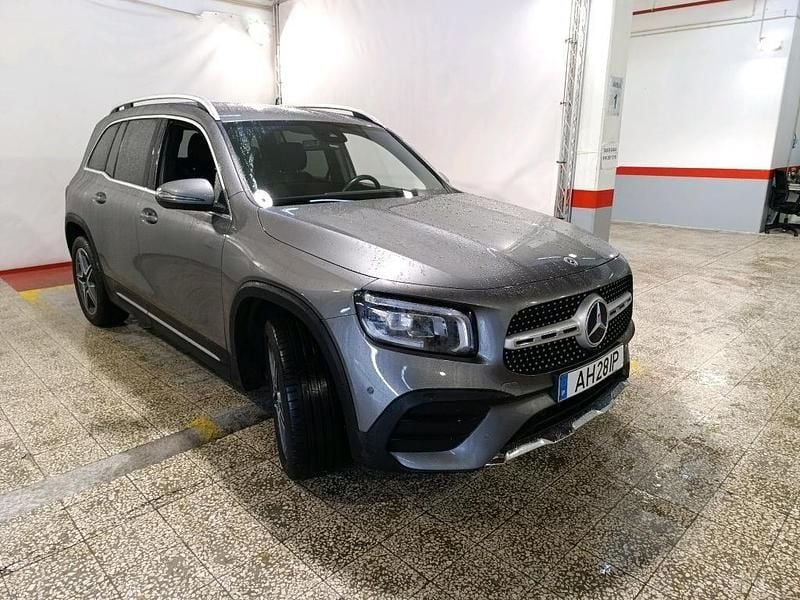 Usado Mercedes GLB180 AMG line 116 HP (85 kW) 2021 Cinza SUV