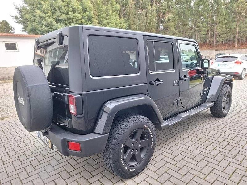 Usado Jeep Wrangler 200 HP (147 kW) 2015 Preto SUV