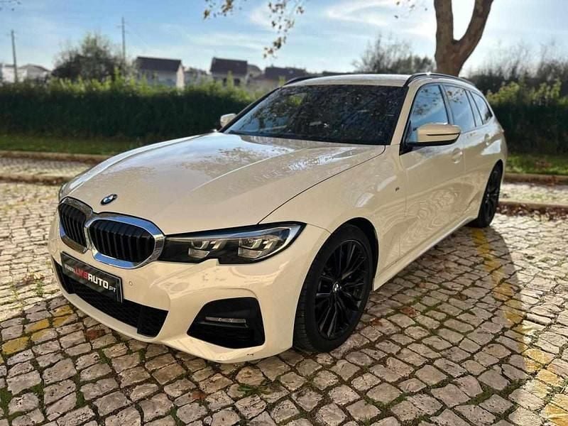 Branco Usado 2019 BMW 330 Comfort Edition Carrinha | € 30.000 - Imagem 1/4
