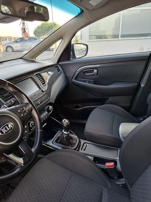 Usado 2018 Kia Carens 2 Monovolume | € 11.250 - Imagem 1/4