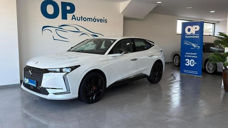 Cinza Usado 2022 DS Automobiles DS4 Performance Line Plus Sedan | € 22.950 (Preço justo) - Imagem 1/4