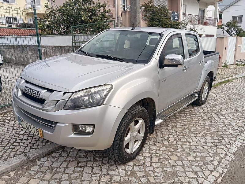 Cinza Usado 2016 Isuzu D-Max SUV | € 22.900 - Imagem 1/4