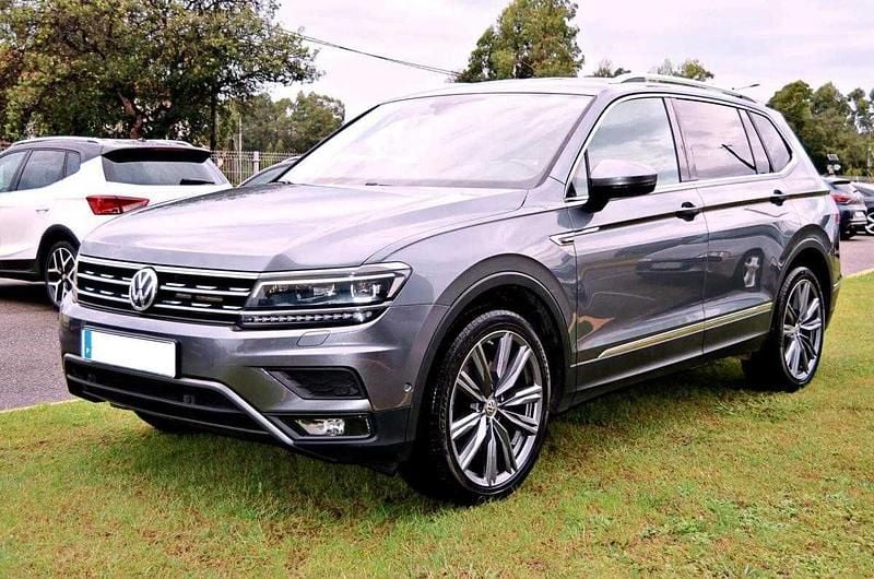 Usado VW Tiguan Allspace 240 HP (176 kW) 2018 Cinzento SUV
