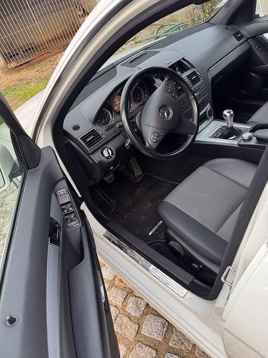 Usado Mercedes C250 AMG 204 HP (150 kW) 2010 Sedan