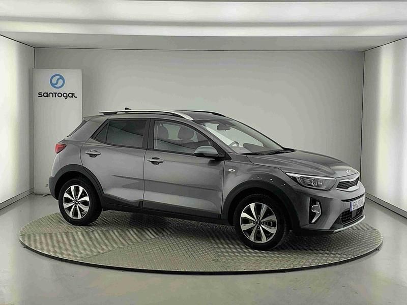 Cinzento Usado 2025 Kia Stonic SUV | € 17.990 (Preço justo) - Imagem 1/4