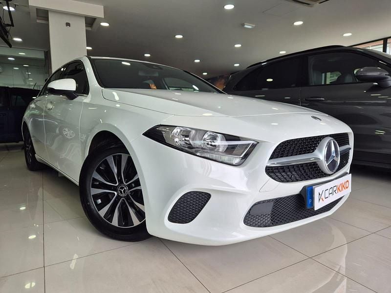 Branco Usado 2021 Mercedes A180 Style Sedan | € 23.990 - Imagem 1/4