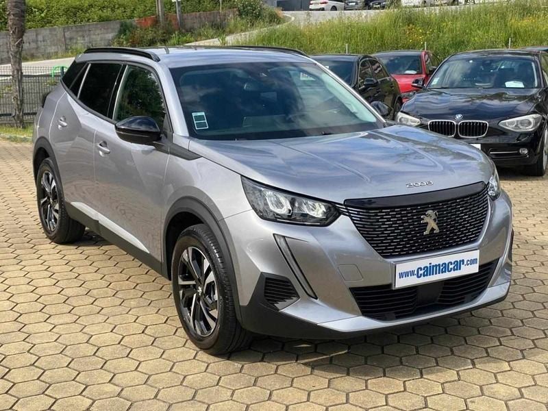 Cinzento Usado 2022 Peugeot 2008 SUV | € 19.500 (Preço justo) - Imagem 1/4