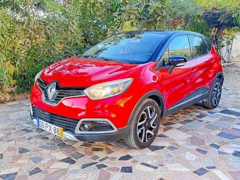 Usado Renault Captur Expression 90 HP (66 kW) 2015 Vermelho SUV
