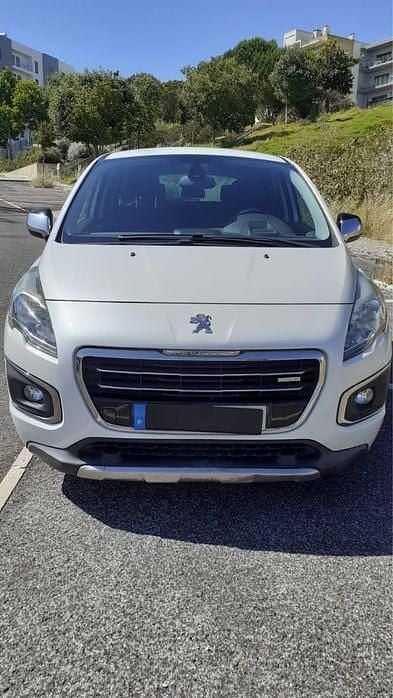 Usado Peugeot 3008 204 HP (150 kW) 2014 Sedan