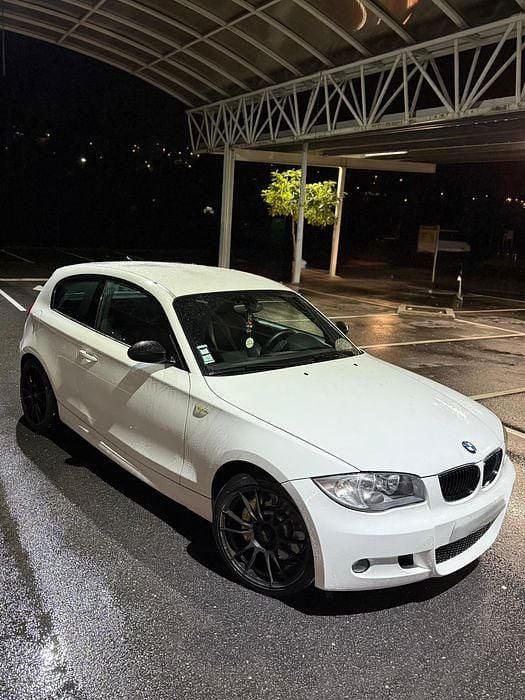 Usado BMW 118 Performance 143 HP (105 kW) 2008 Citadino