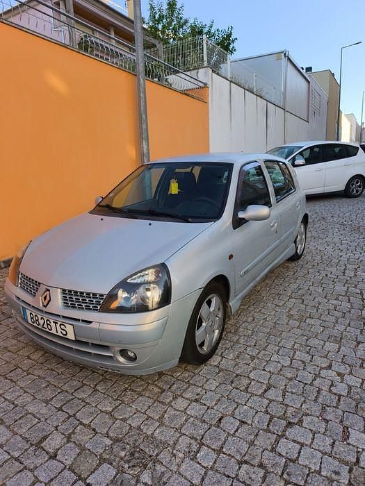 Usado 2002 Renault Clio II Sedan | € 2.000 (Preço justo) - Imagem 1/4