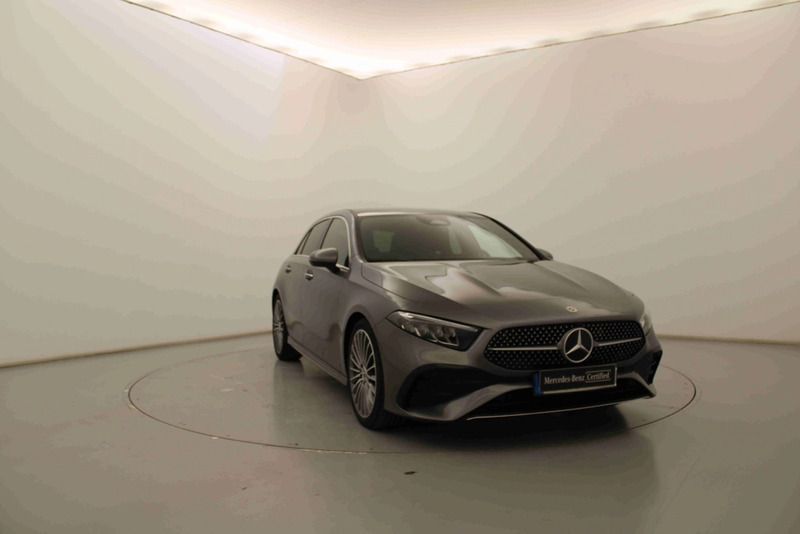 Cinzento Usado 2025 Mercedes A200 Citadino | € 38.990 (Preço elevado) - Imagem 1/4