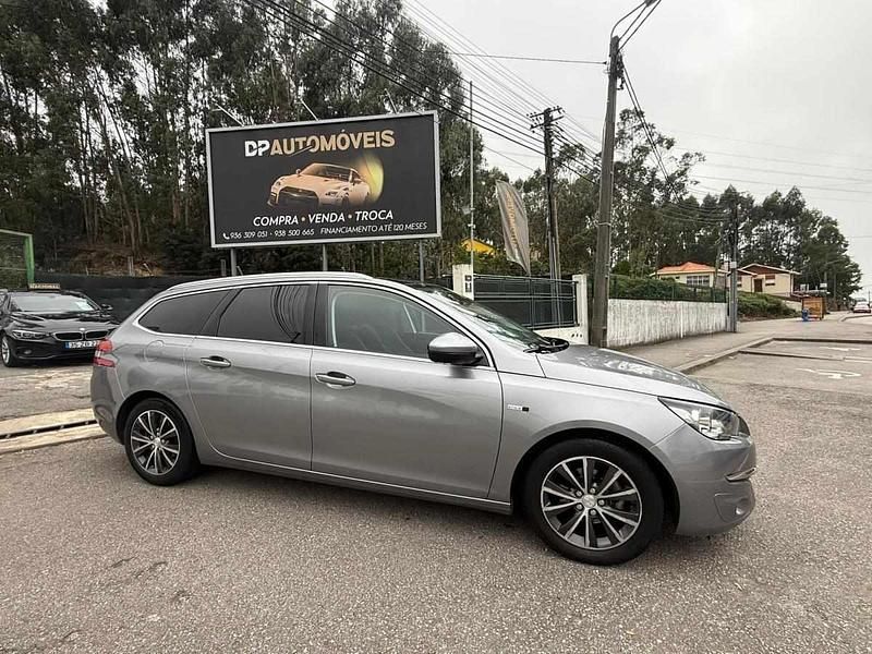 Cinza Usado 2015 Peugeot 308 Active Carrinha | € 8.450 (Preço justo) - Imagem 1/4