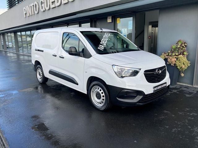Usado Opel Combo 102 HP (75 kW) 2023 Branco