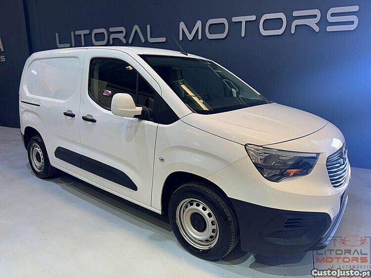 Branco Usado 2019 Opel Combo Life Enjoy | € 13.500 - Imagem 1/1