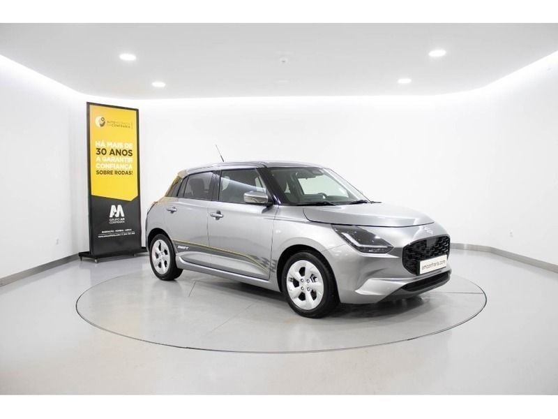 Cinzento Novo 2024 Suzuki Swift | € 21.980 - Imagem 1/4
