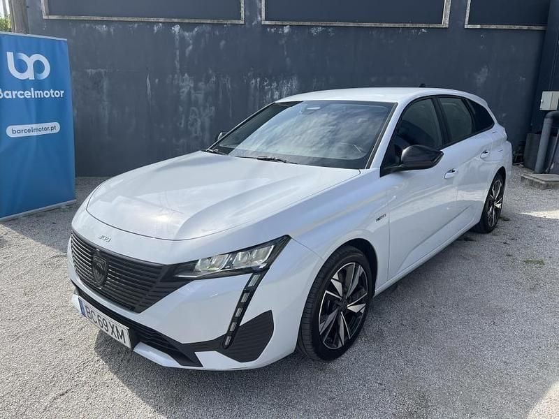 Branco Usado 2023 Peugeot 308 Active Carrinha | € 24.500 (Bom preço) - Imagem 1/4