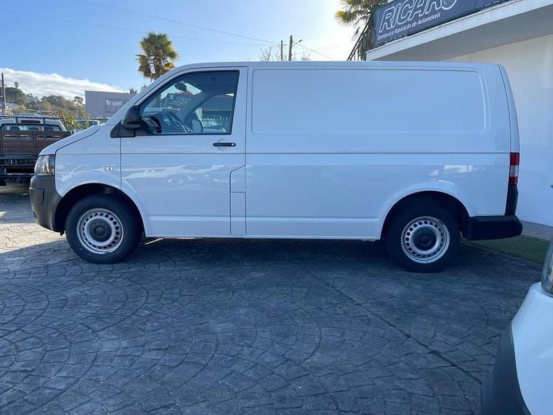 Usado VW T5 114 HP (83 kW) 2014 Branco Van