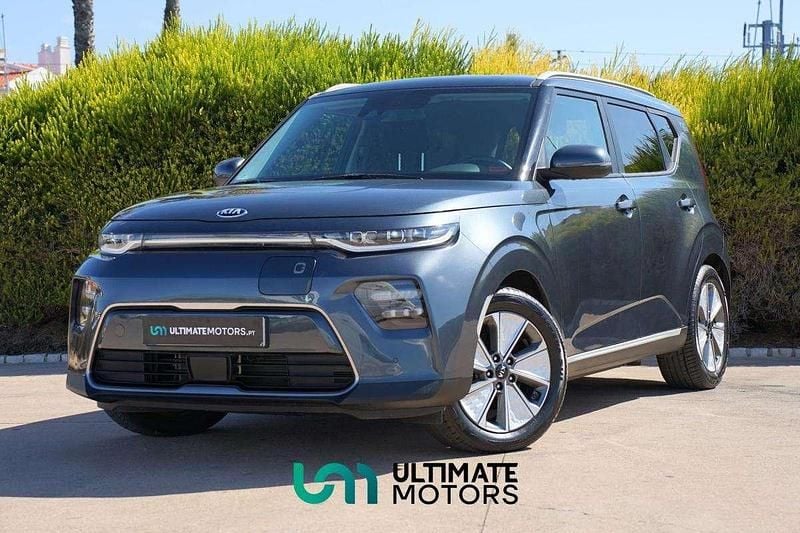 Usado Kia Soul EV 150 kW (204 HP) 2021 Vermelho SUV
