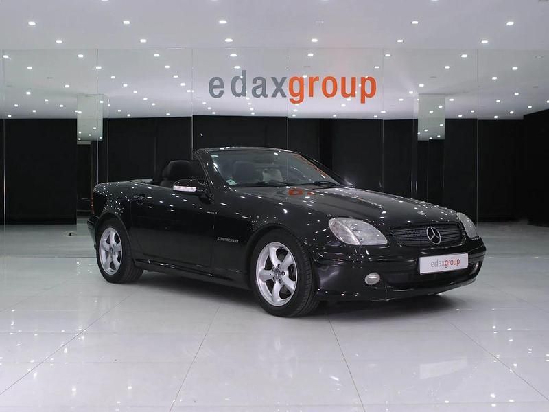 Preto Usado 2003 Mercedes SLK200 Cabrios | € 12.490 (Preço justo) - Imagem 1/4