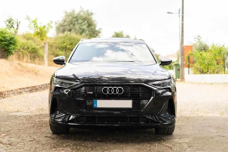 Preto Usado 2019 Audi e-tron SUV | € 28.899 (Preço justo) - Imagem 1/4
