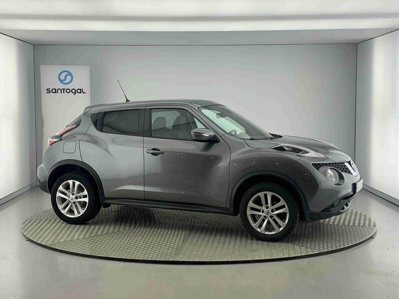 Cinzento Usado 2018 Nissan Juke SUV | € 15.990 (Preço justo) - Imagem 1/4